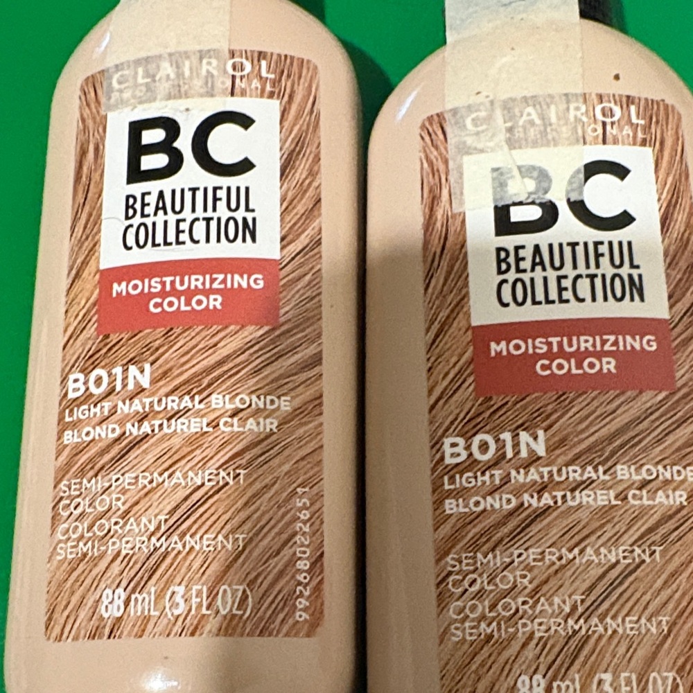 Clairol Beautiful Collection Light Natural Blonde Hair Color